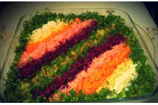 Gökkuşağı Salatası Tarifi ve Malzemeleri Gökkuşağı Salatası Tarifi ve Malzemeleri